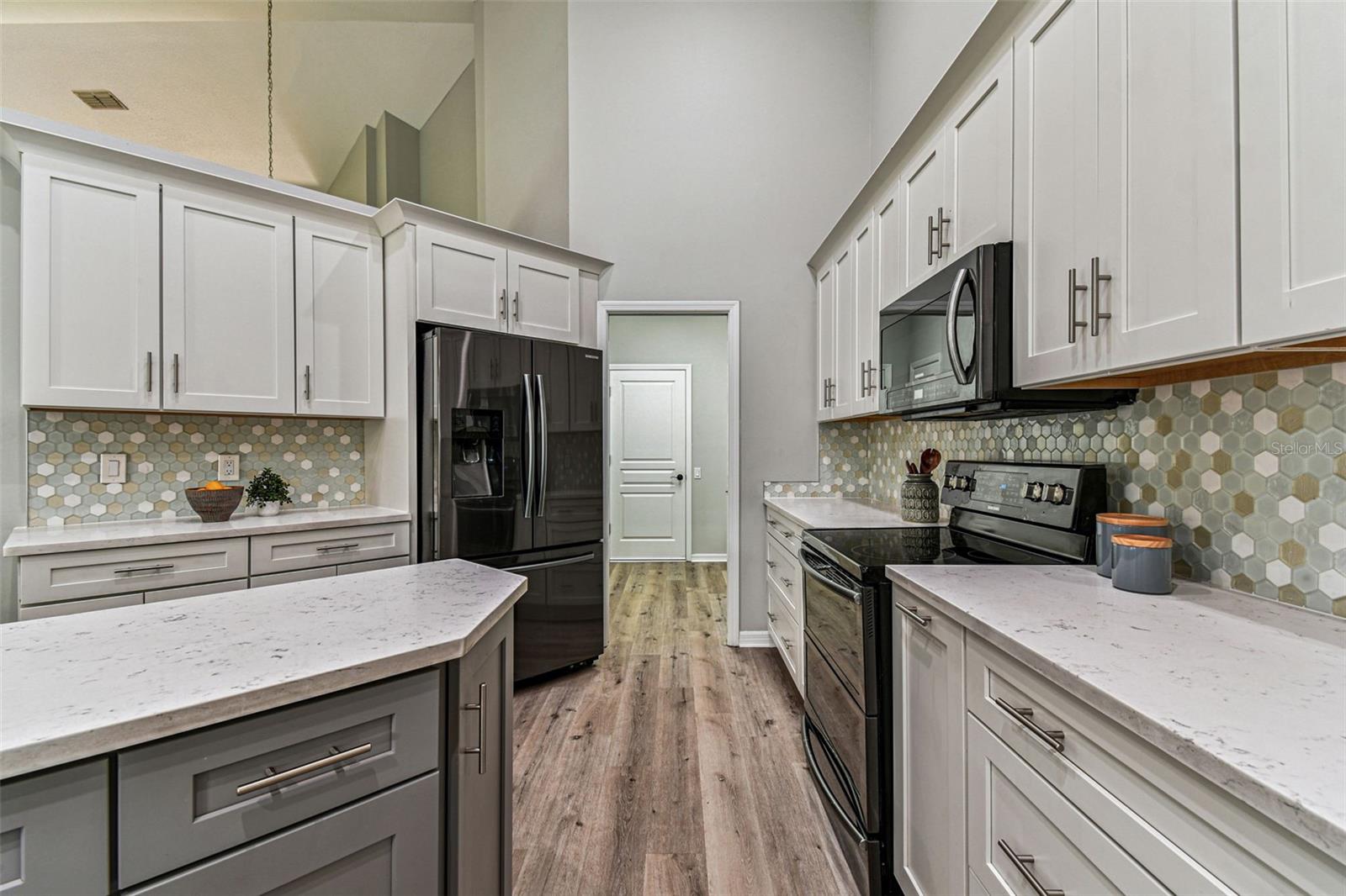 TAMPA PALMS AREA 2 7E UNIT 2 - Residential