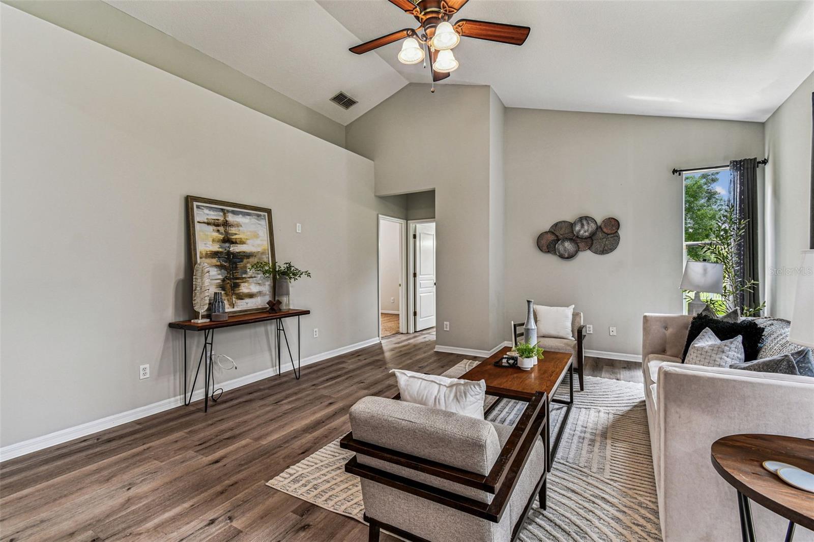 TAMPA PALMS AREA 2 7E UNIT 2 - Residential