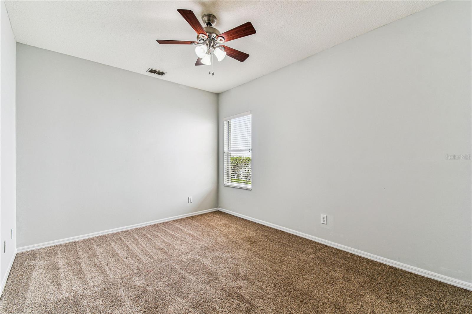 TAMPA PALMS AREA 2 7E UNIT 2 - Residential
