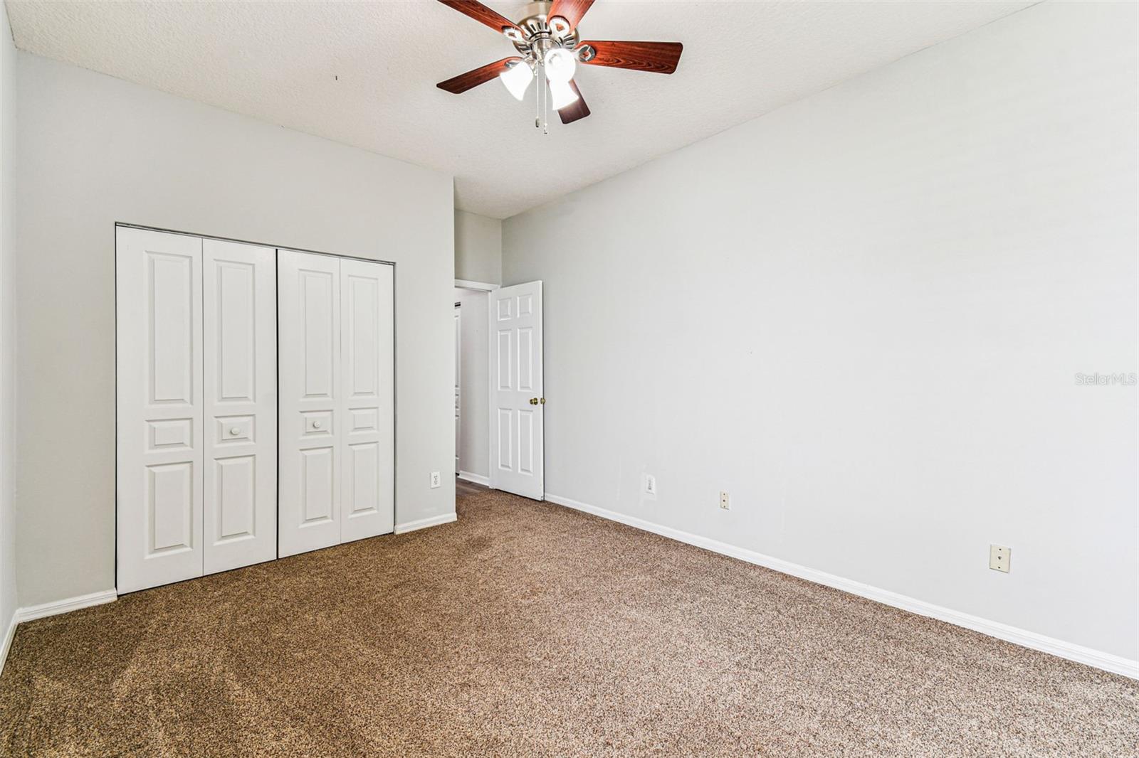 TAMPA PALMS AREA 2 7E UNIT 2 - Residential