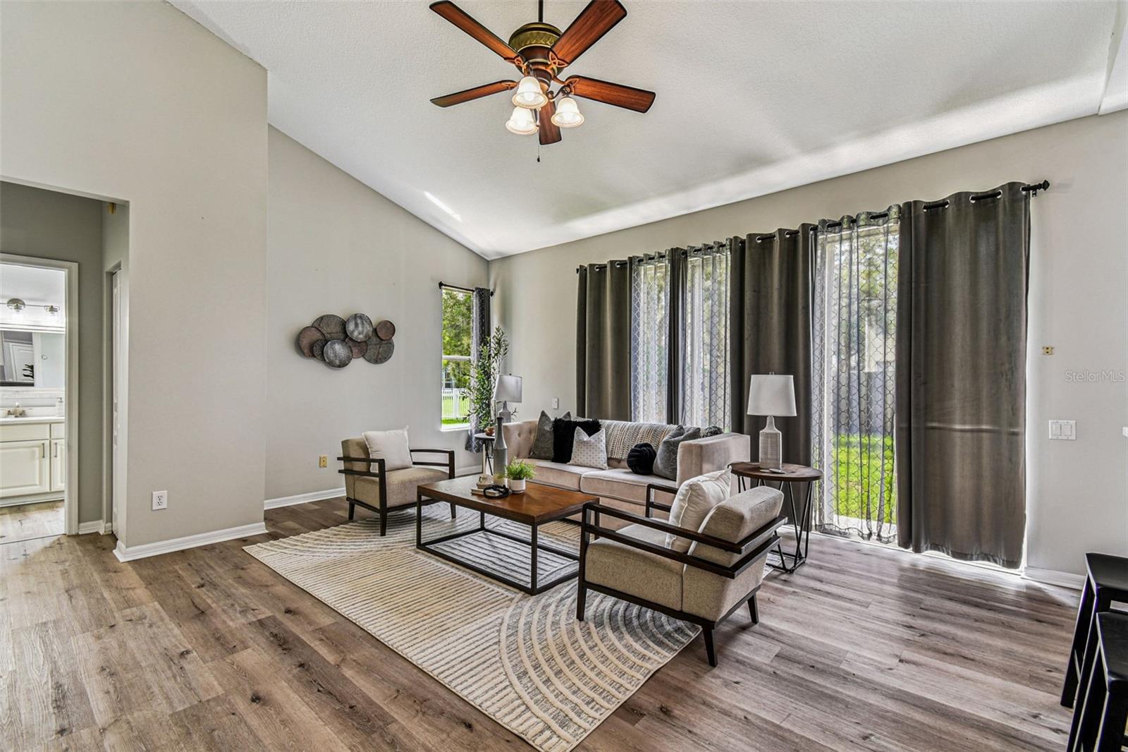 TAMPA PALMS AREA 2 7E UNIT 2 - Residential