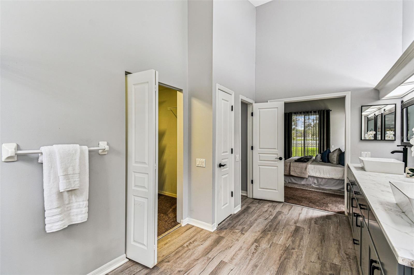 TAMPA PALMS AREA 2 7E UNIT 2 - Residential