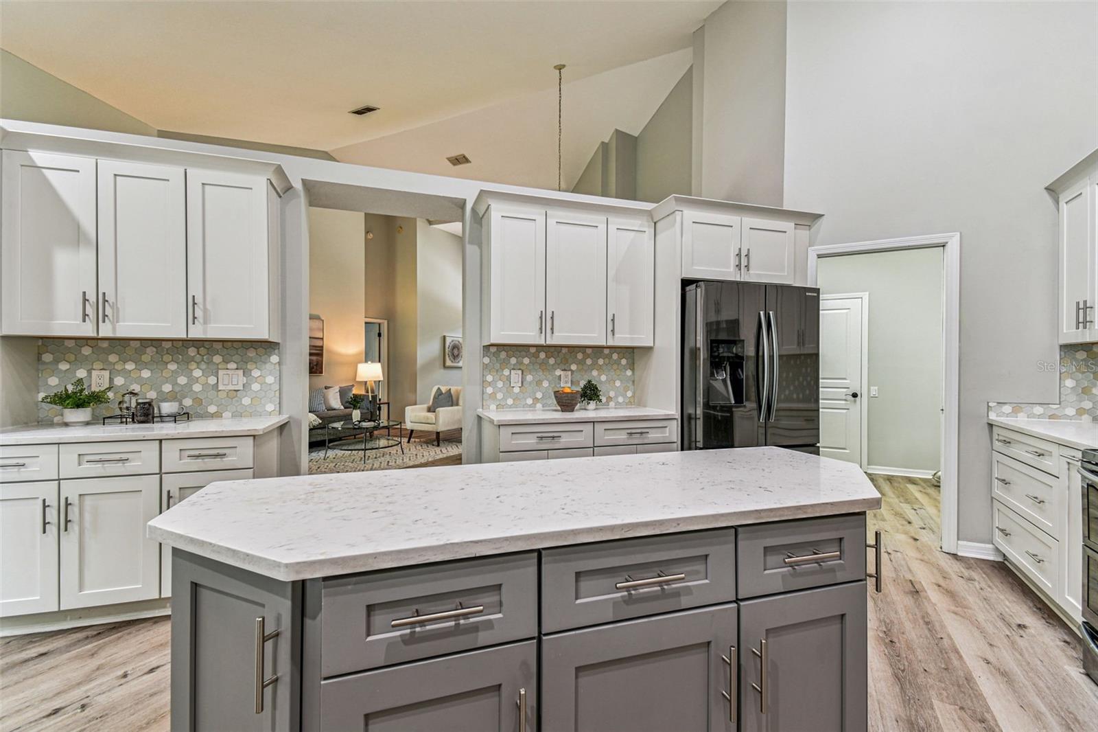 TAMPA PALMS AREA 2 7E UNIT 2 - Residential
