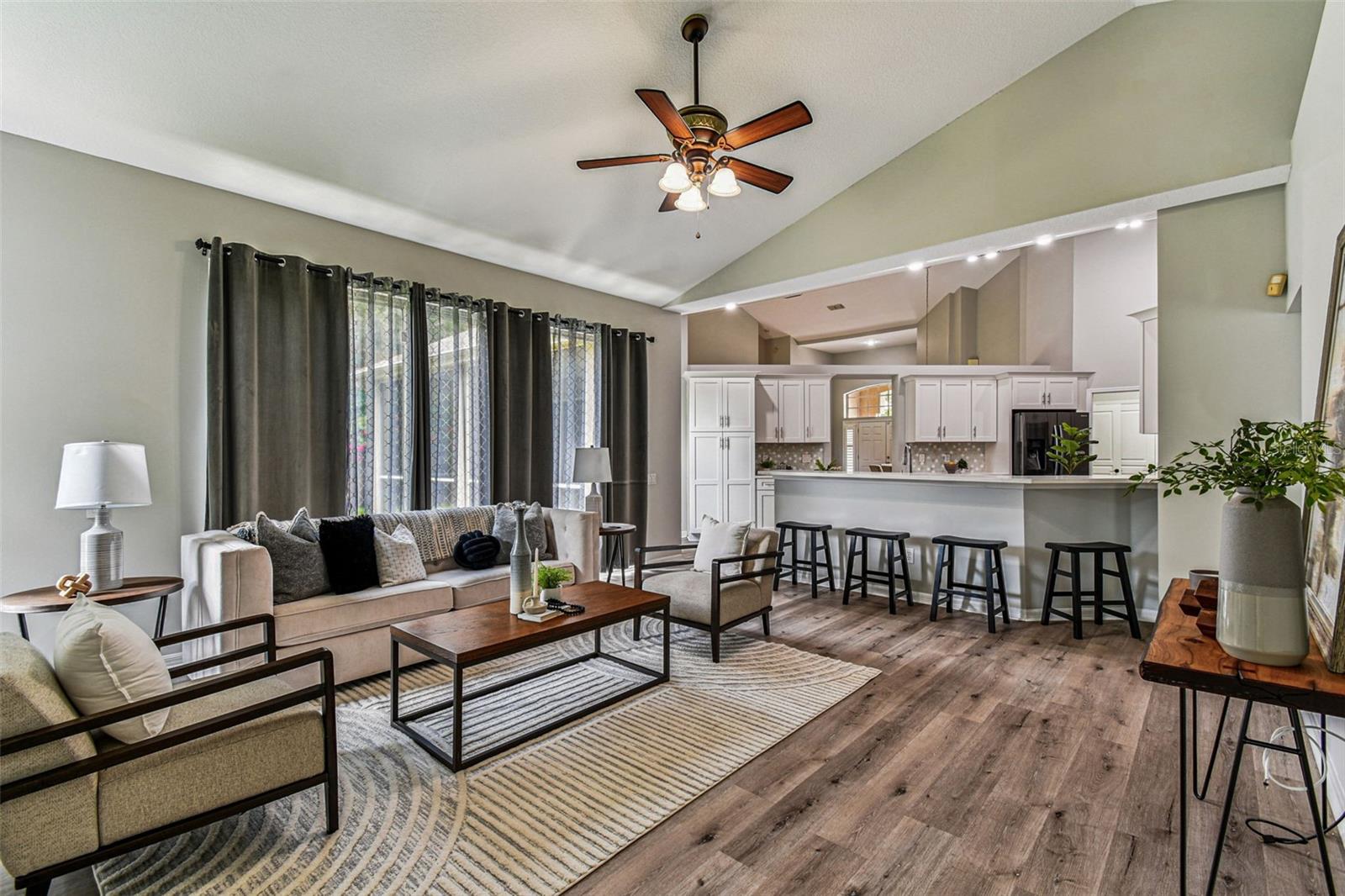 TAMPA PALMS AREA 2 7E UNIT 2 - Residential
