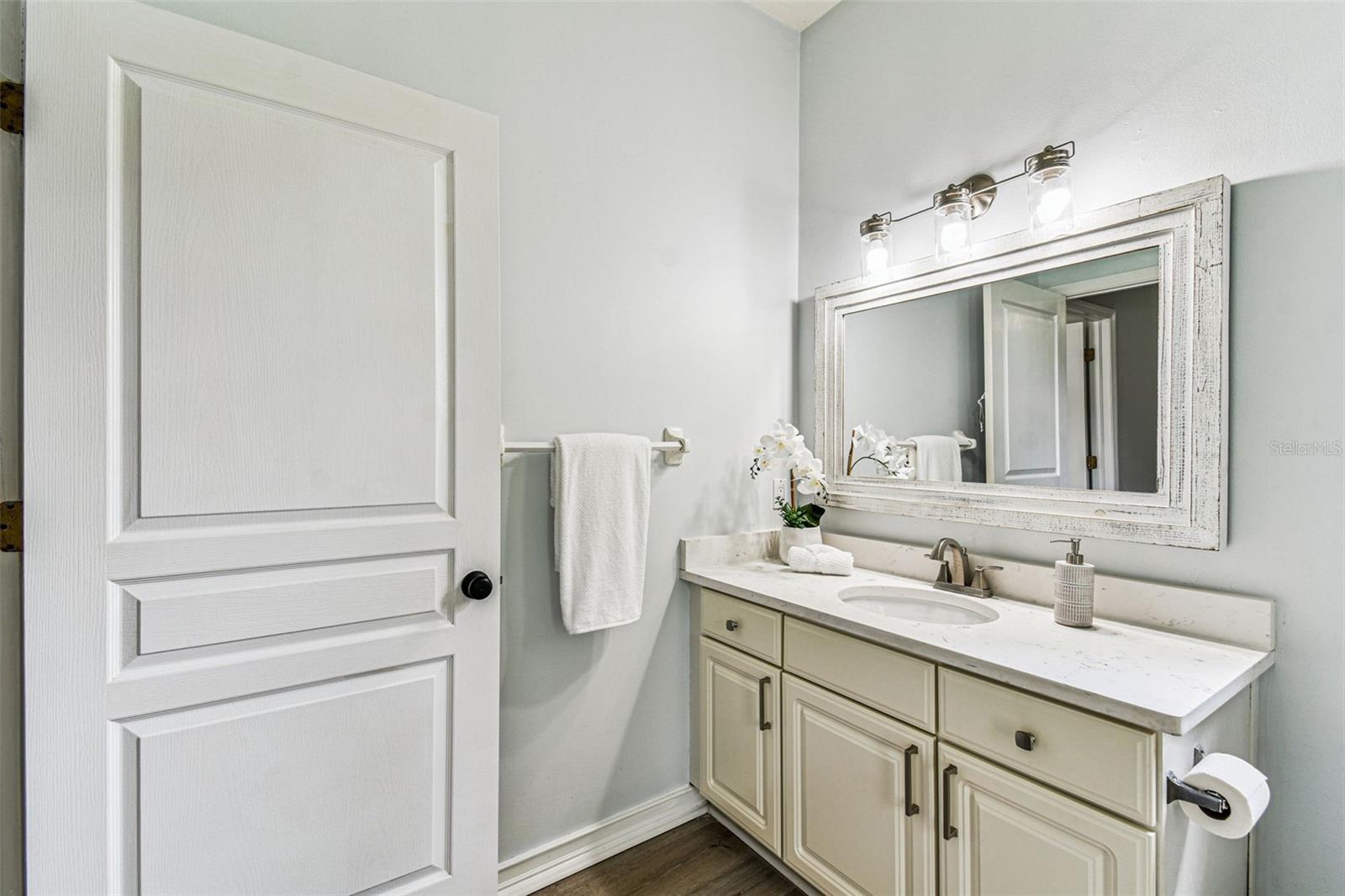 TAMPA PALMS AREA 2 7E UNIT 2 - Residential