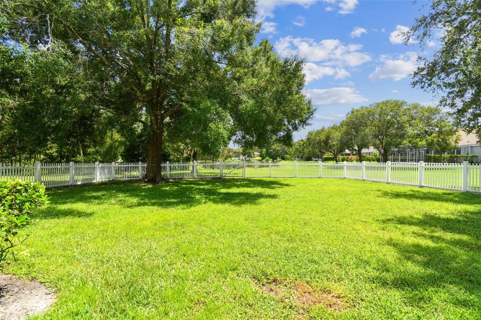 TAMPA PALMS AREA 2 7E UNIT 2 - Residential