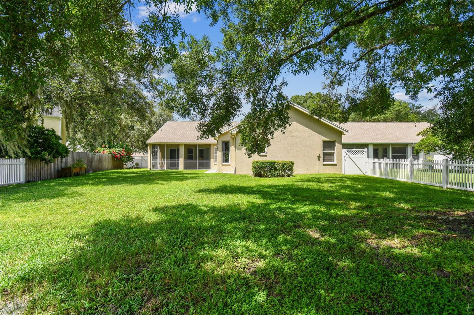 TAMPA PALMS AREA 2 7E UNIT 2 - Residential