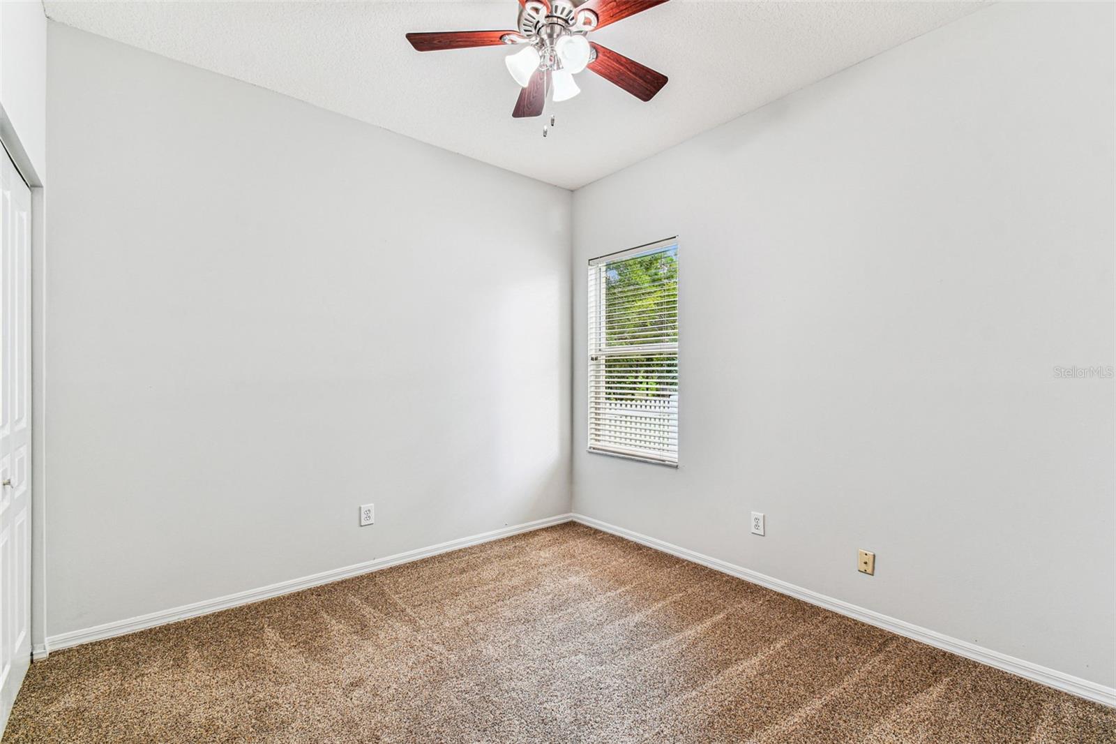 TAMPA PALMS AREA 2 7E UNIT 2 - Residential