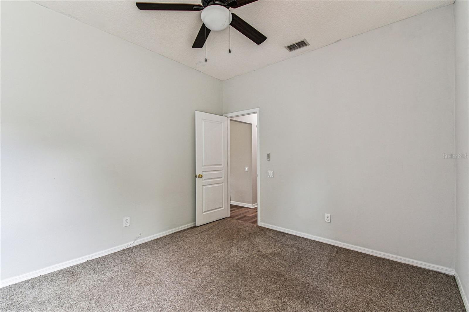TAMPA PALMS AREA 2 7E UNIT 2 - Residential
