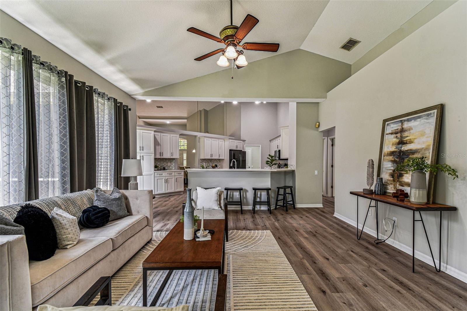 TAMPA PALMS AREA 2 7E UNIT 2 - Residential