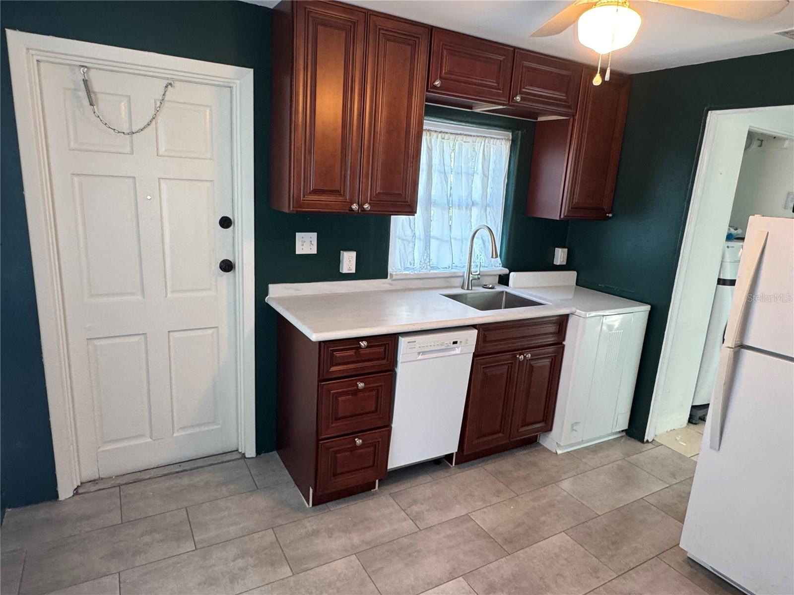 BOCA CEIGA PARK - Residential Lease