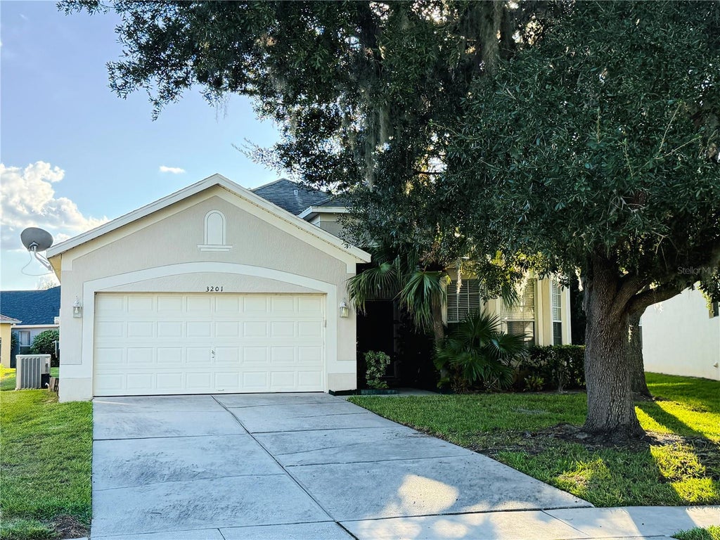 Photo of 3201 Stonehurst Circle, Kissimmee, FL 34741 (MLS # S5157737)