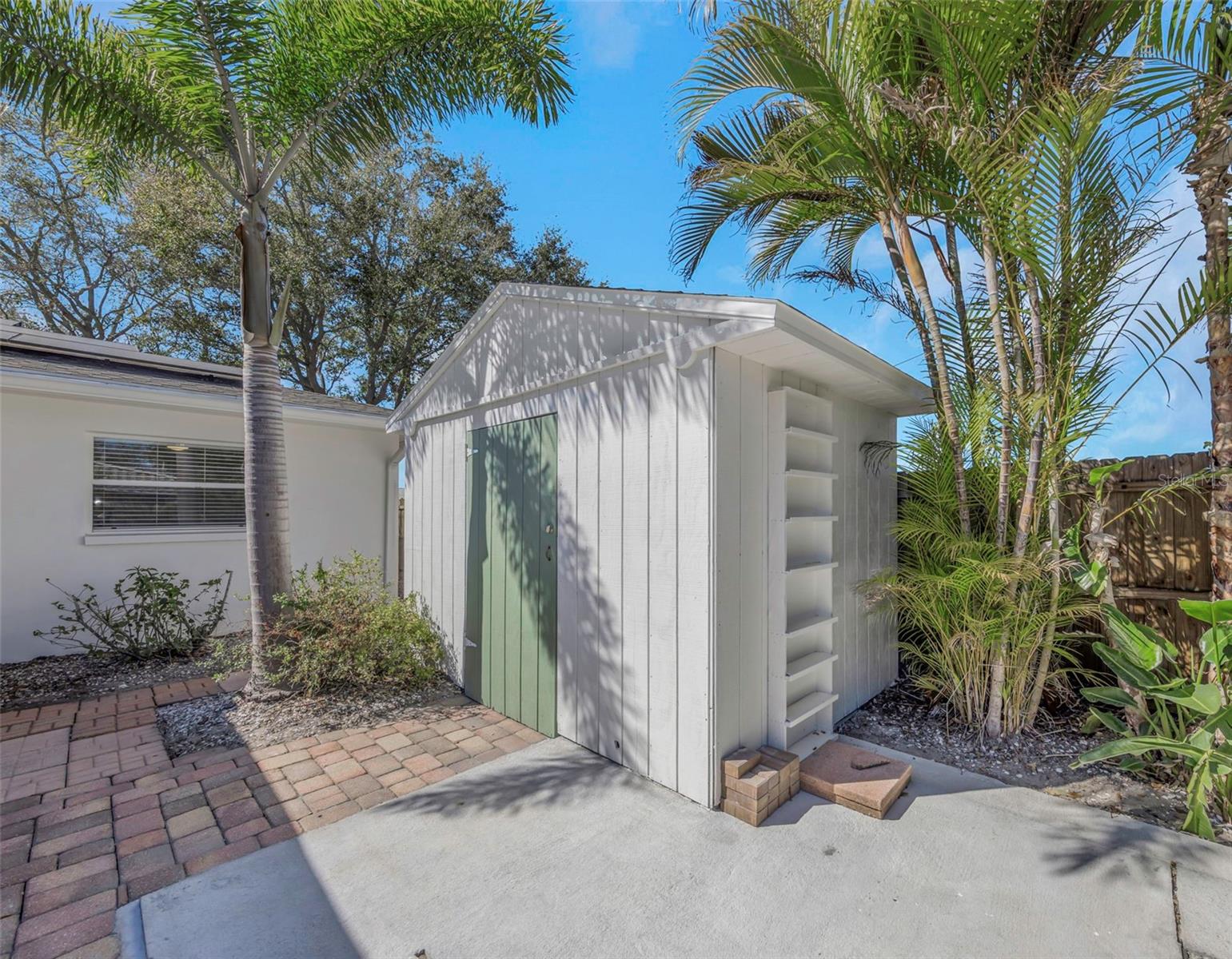 GUY ROY L SUB - Residential