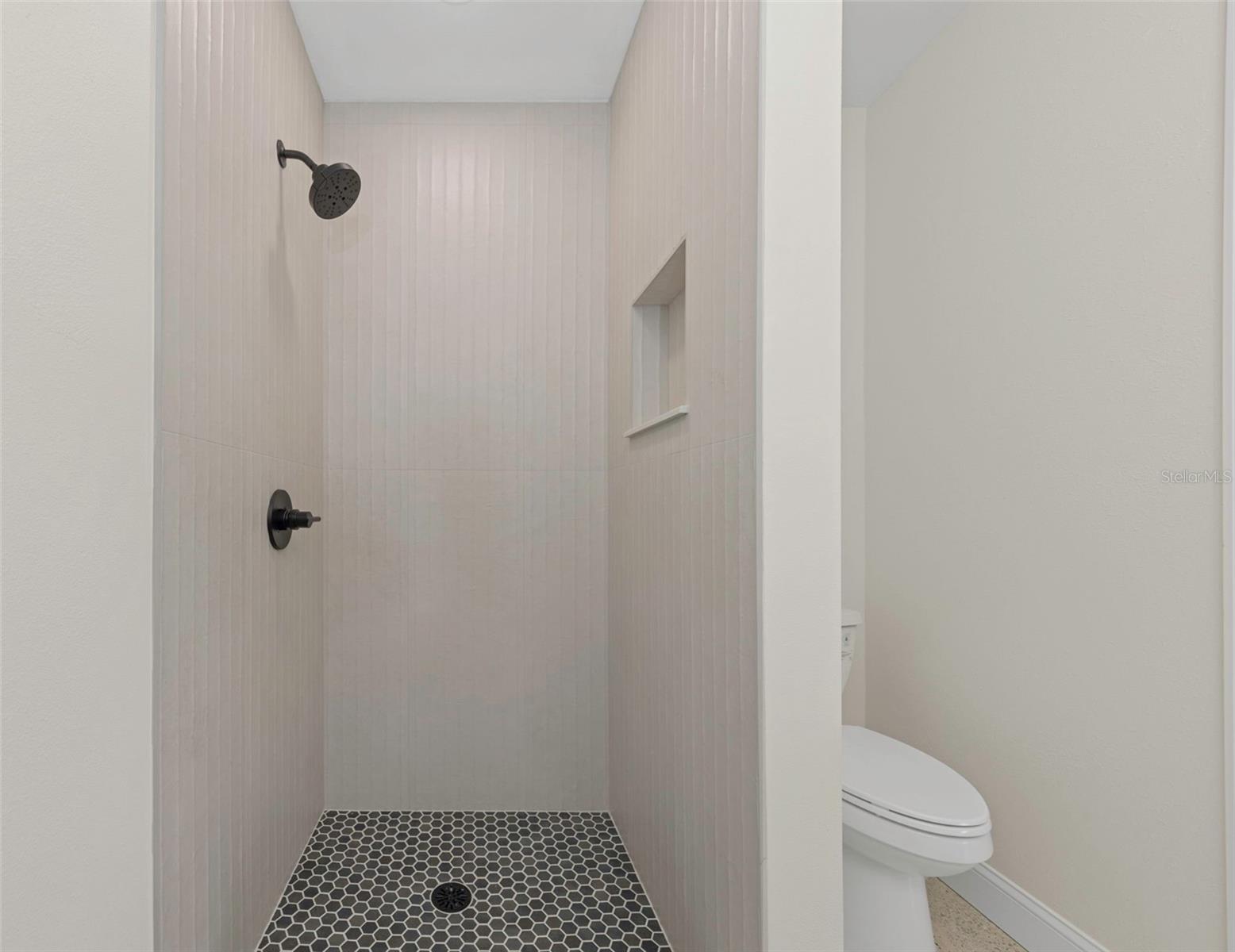 GUY ROY L SUB - Residential