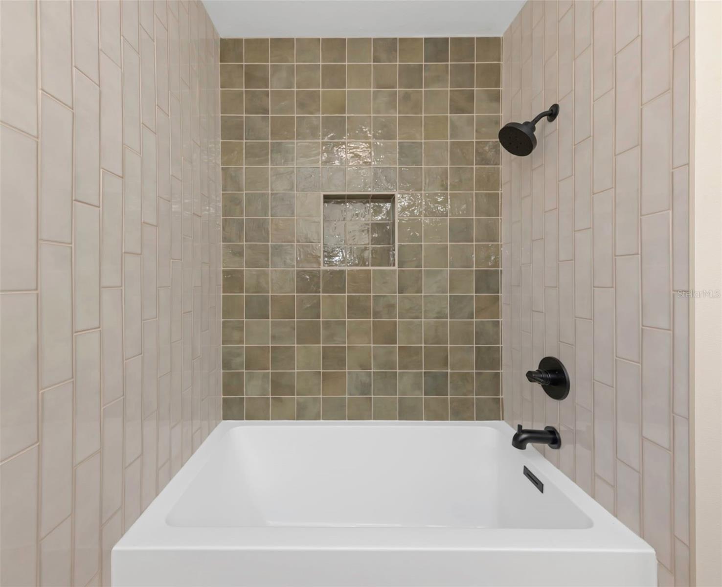 GUY ROY L SUB - Residential