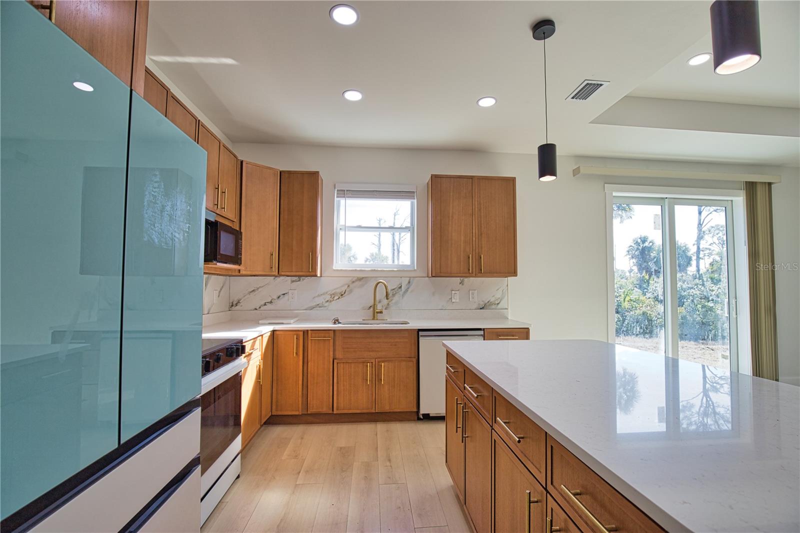 ROTONDA SANDS - Residential