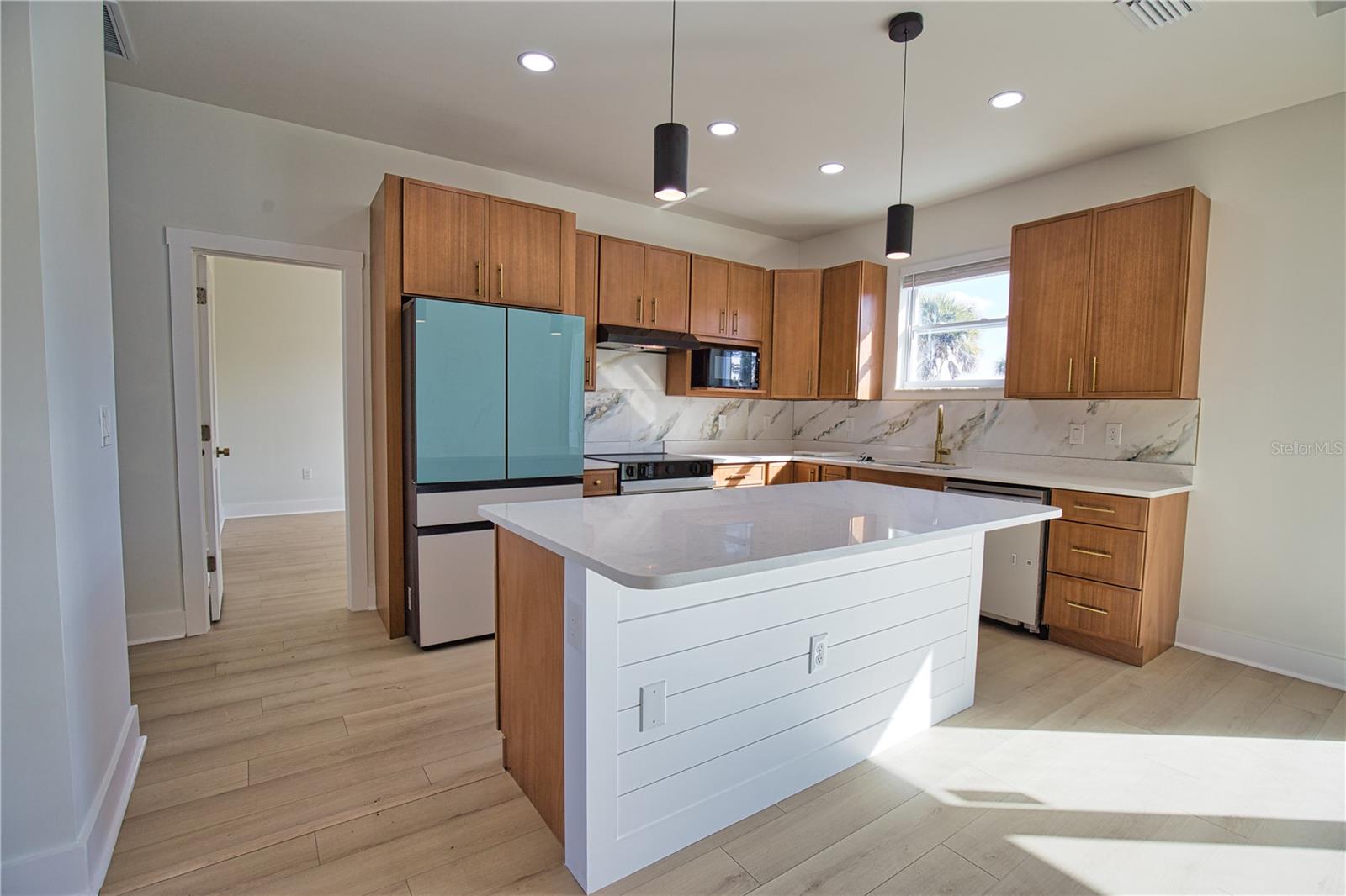 ROTONDA SANDS - Residential