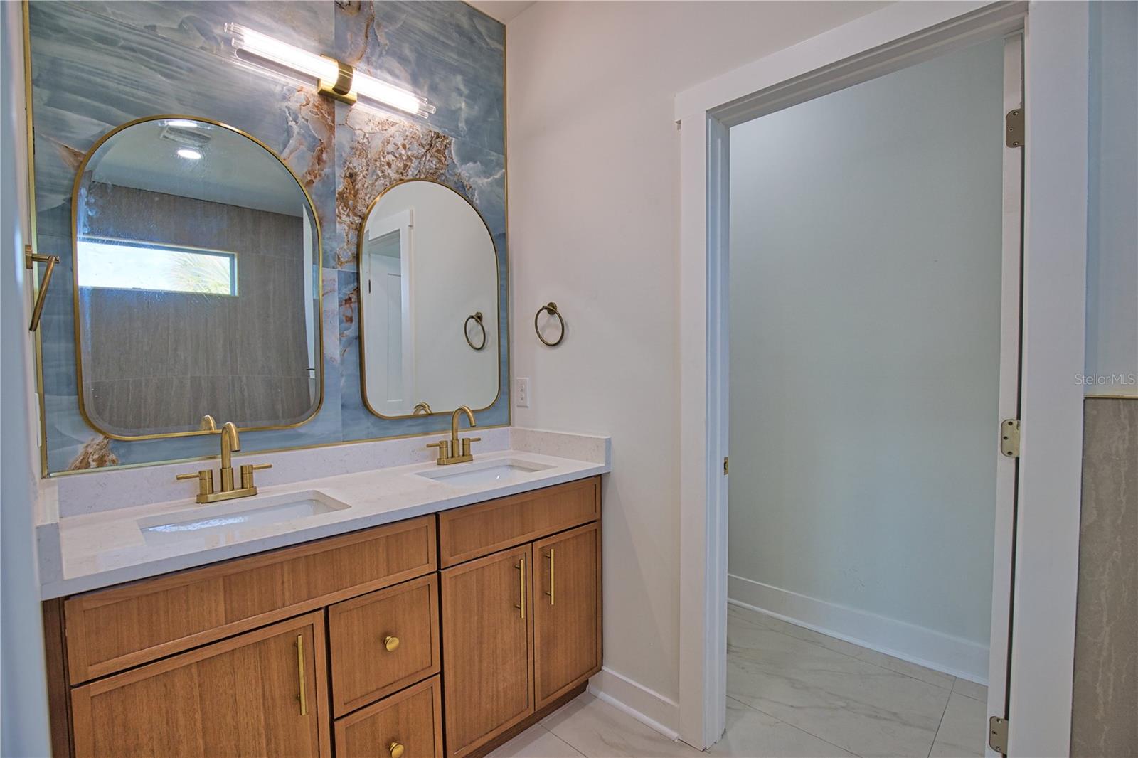 ROTONDA SANDS - Residential