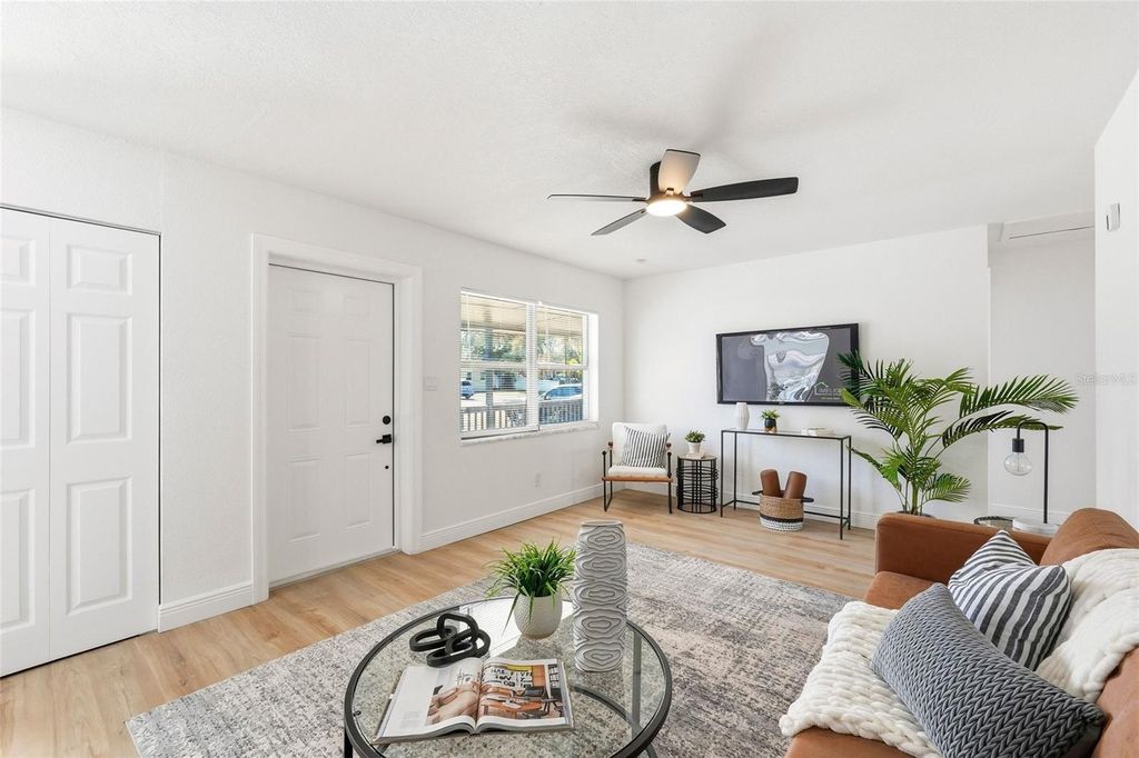 Photo of 1912 Brust Avenue, Tampa, FL 33612 (MLS # TB8461163)