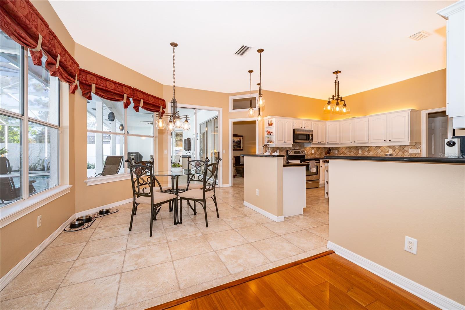 BAY PARK - Residential