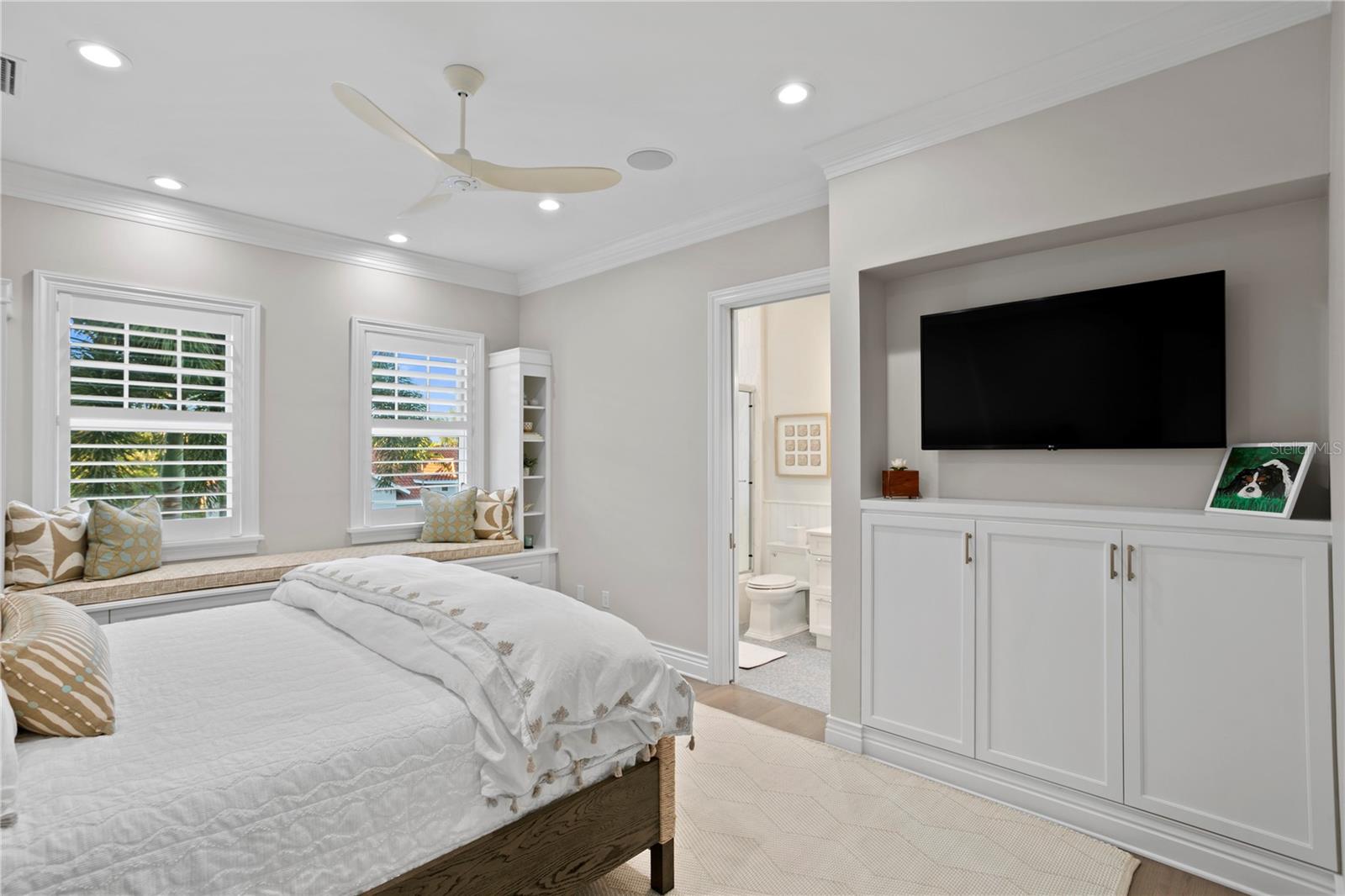 VENETIAN ISLES - Residential