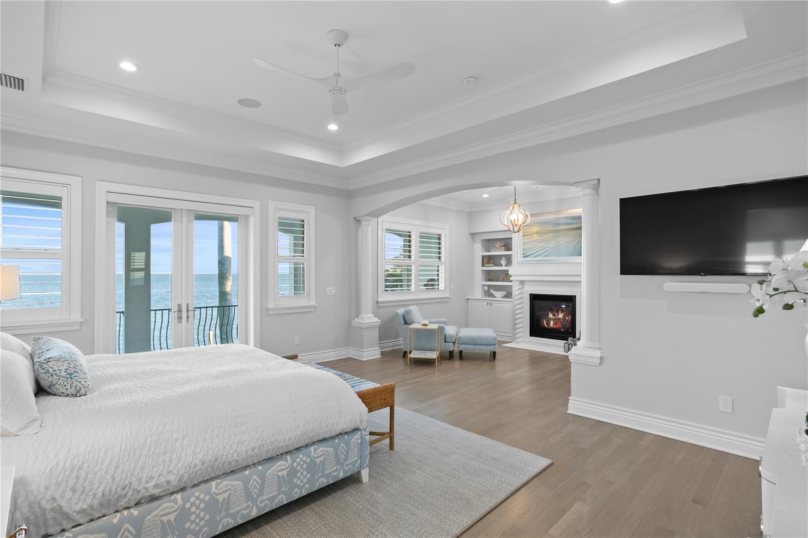 VENETIAN ISLES - Residential