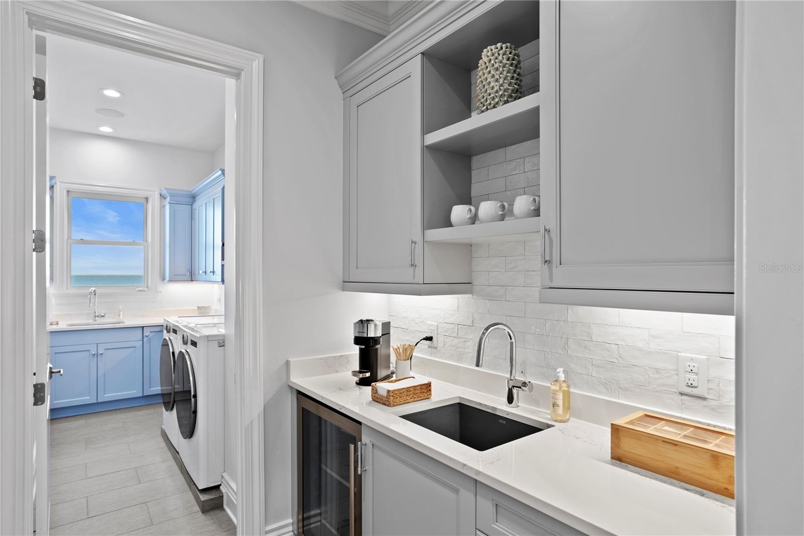 VENETIAN ISLES - Residential