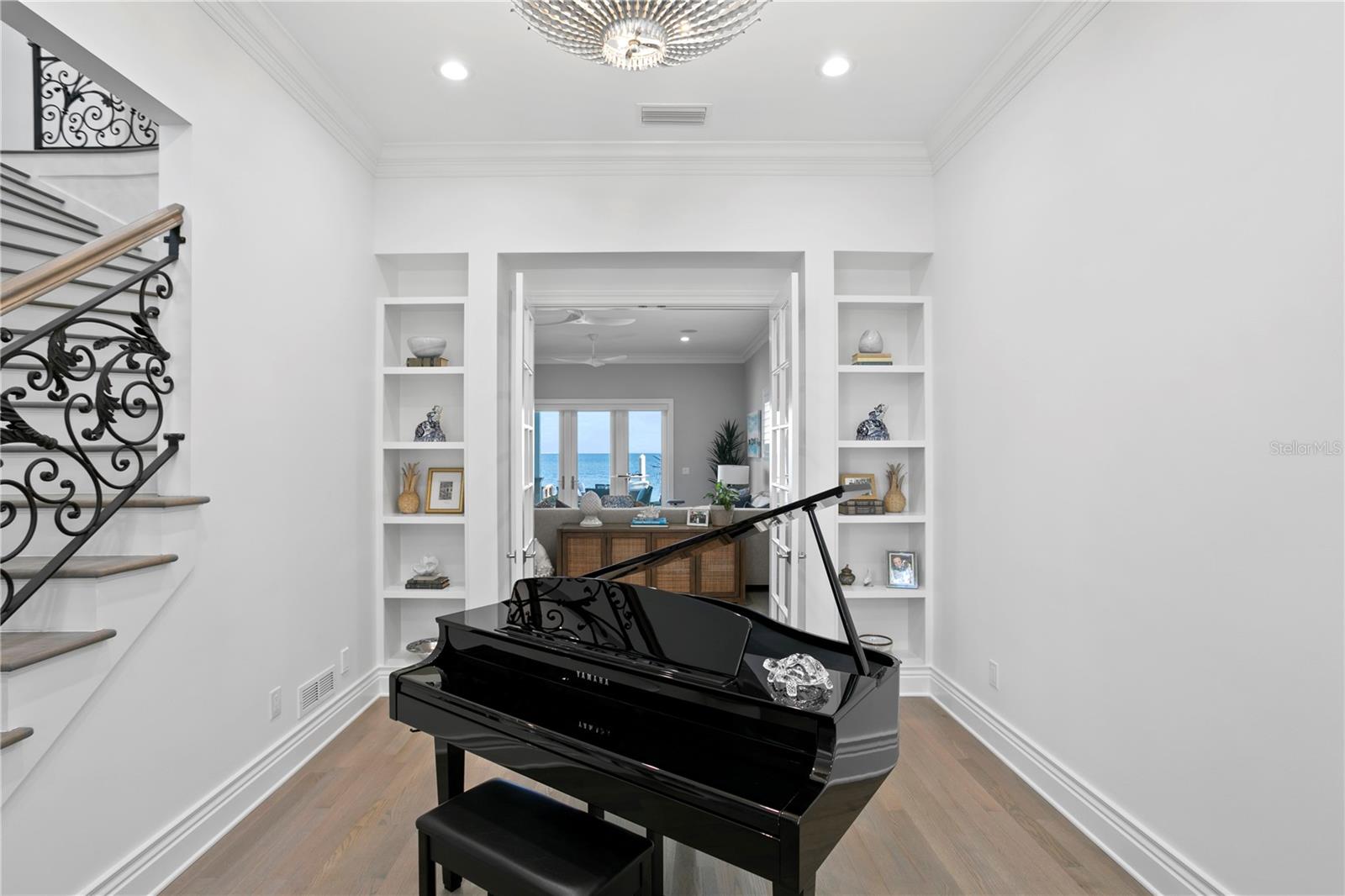 VENETIAN ISLES - Residential