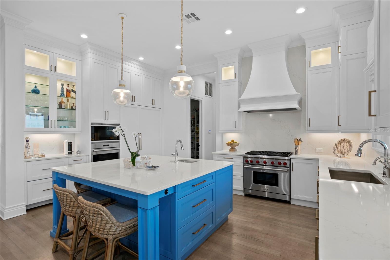 VENETIAN ISLES - Residential