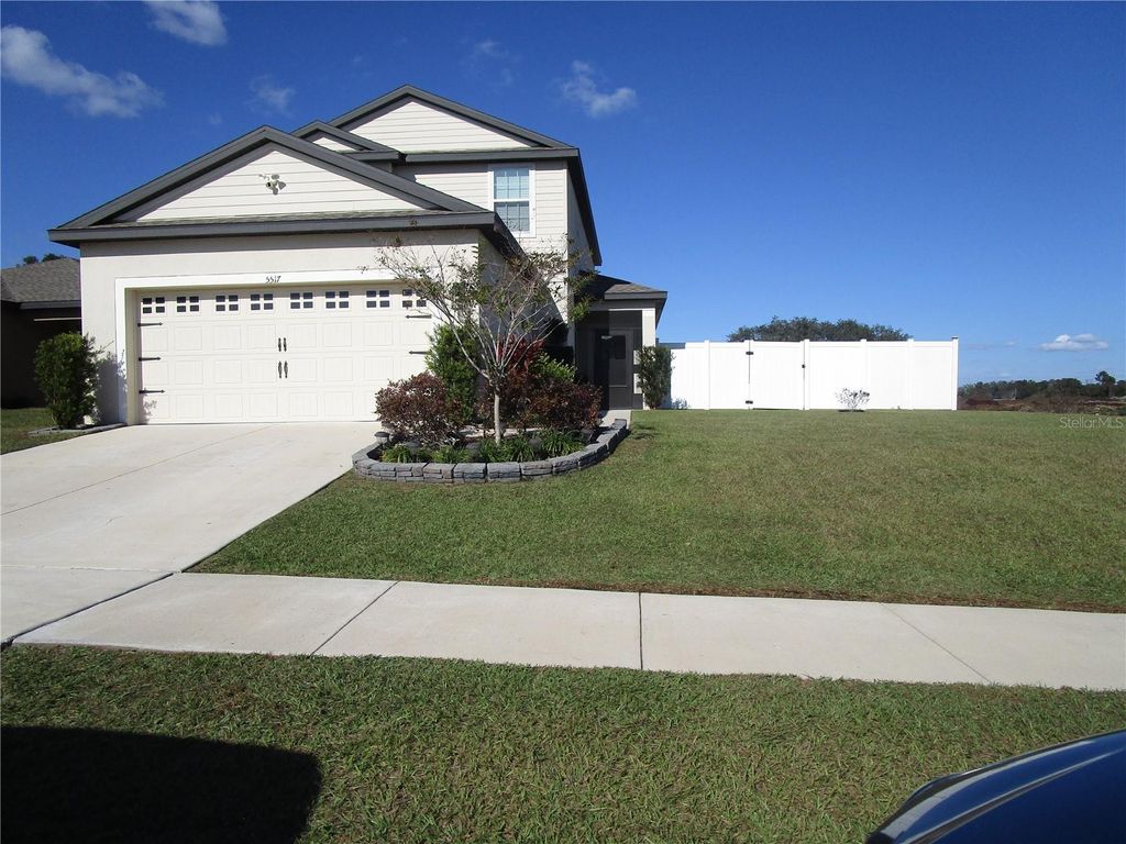 Photo of 5517 Fez Court, Brooksville, FL 34602 (MLS # S5140309)