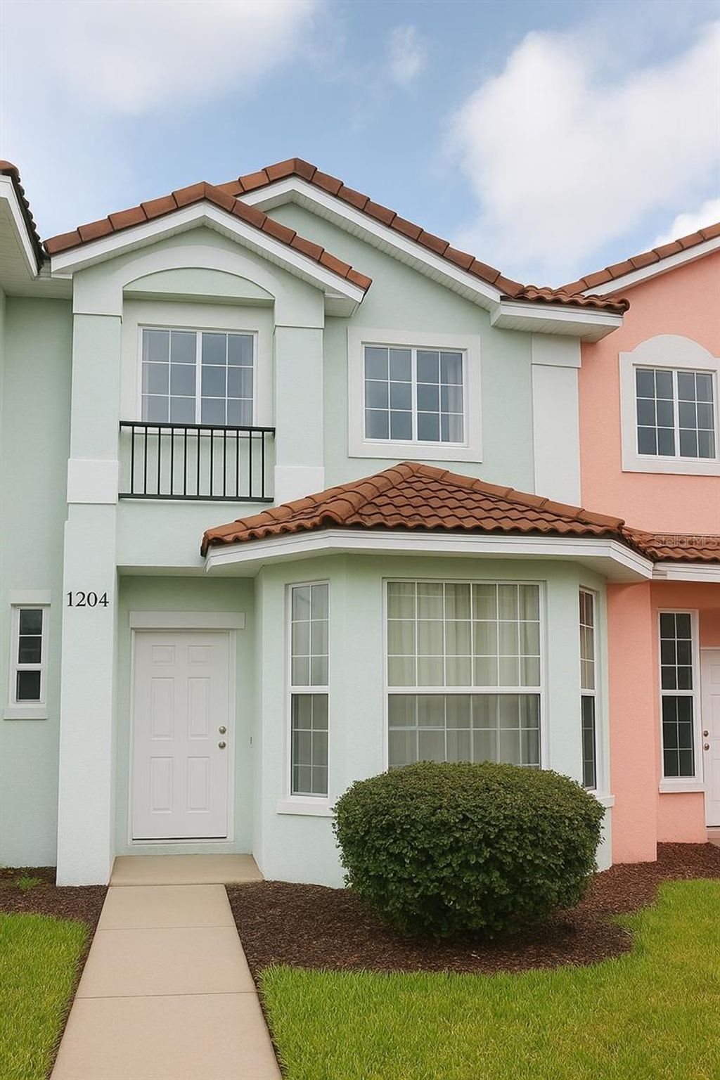 Photo of 1204 S Beach Circle, Kissimmee, FL 34746 (MLS # S5135911)