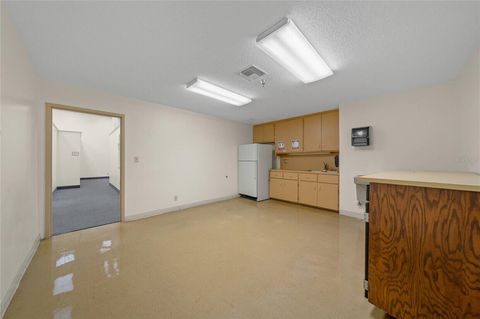 Tiny photo for 506 SE 3rd Avenue, Ocala, FL 34471 (MLS # OM721346)