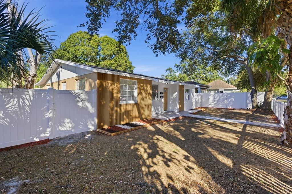 Photo of 525 27th Avenue S, St Petersburg, FL 33705 (MLS # TB8452069)