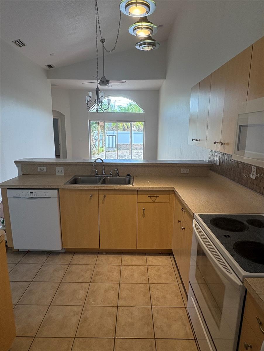 PALM COAST SEC 24 - Residential Lease