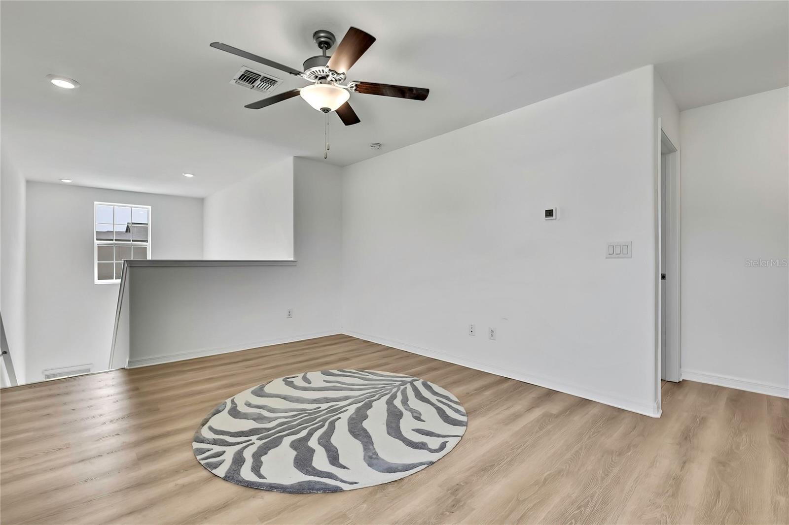EPPERSON NORTH VILLAGE B - Residential Lease