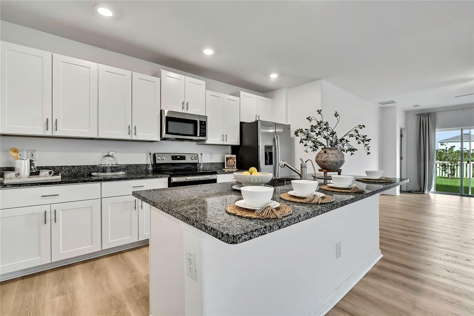 EPPERSON NORTH VILLAGE B - Residential Lease