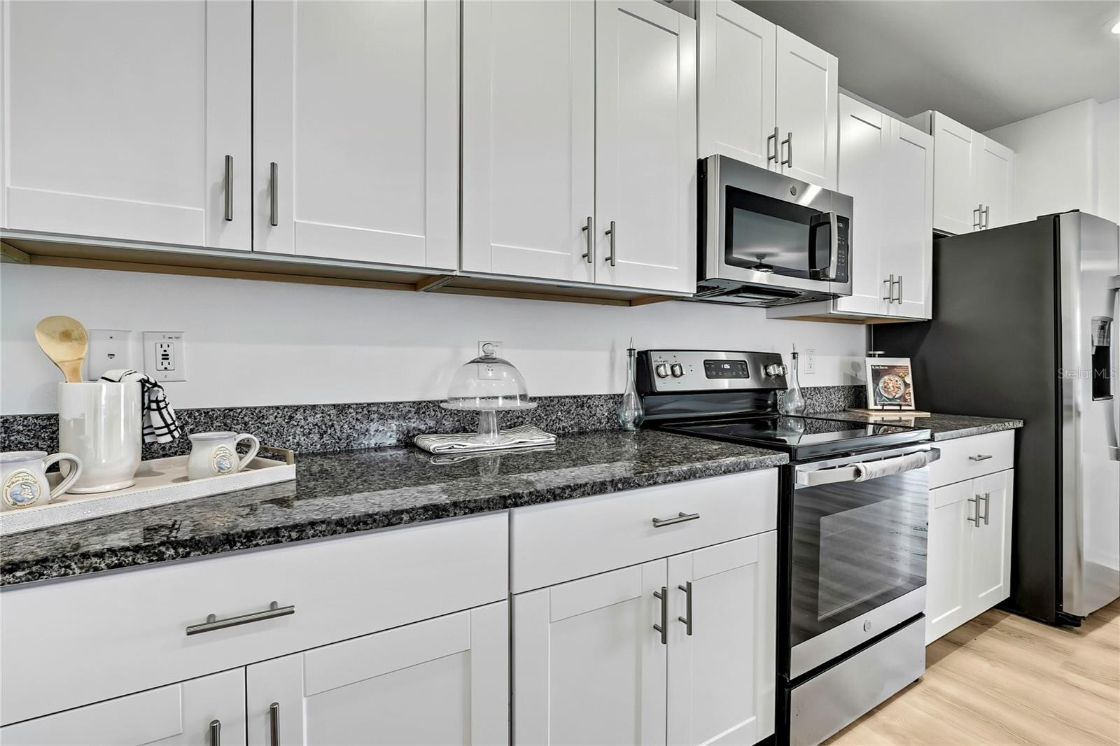 EPPERSON NORTH VILLAGE B - Residential Lease