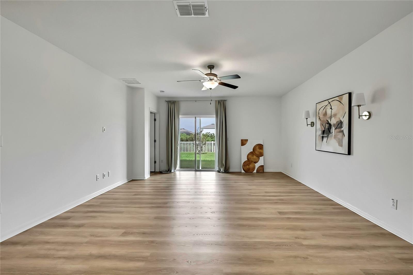 EPPERSON NORTH VILLAGE B - Residential Lease