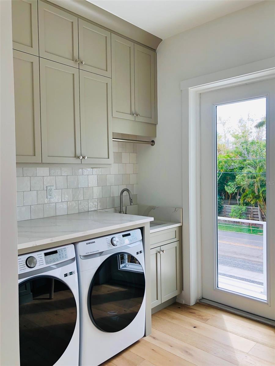 HOLMES BEACH 34TH UNIT REP - Residential