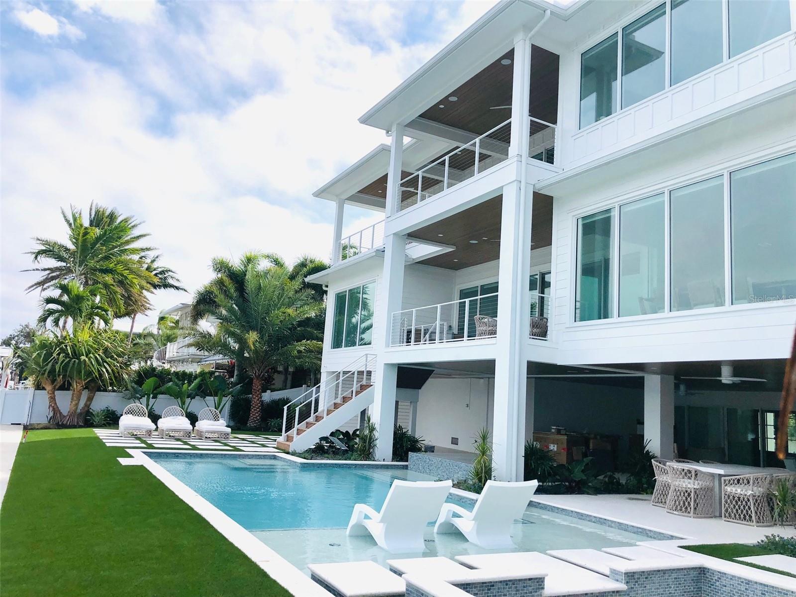 HOLMES BEACH 34TH UNIT REP - Residential