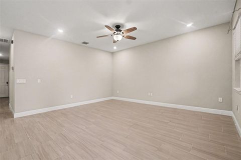 Tiny photo for 602 Napoli Way, Howey In The Hills, FL 34737 (MLS # O6387624)