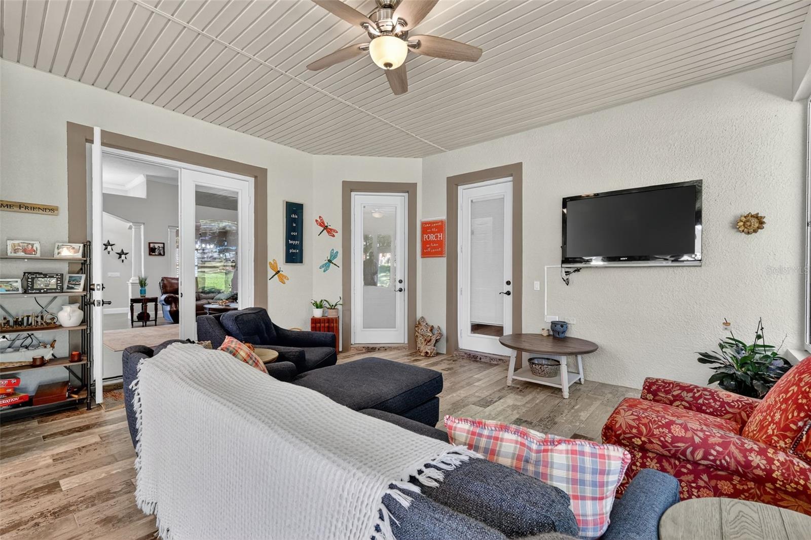 HARBOR HILLS UNIT 01 - Residential