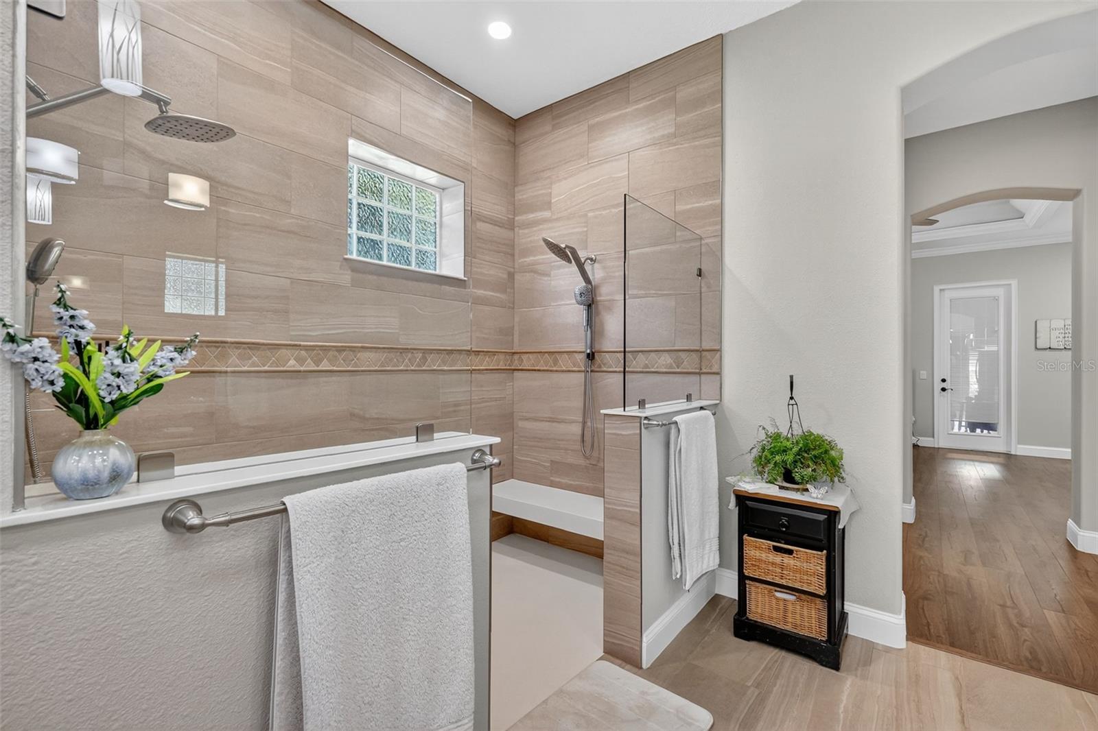 HARBOR HILLS UNIT 01 - Residential