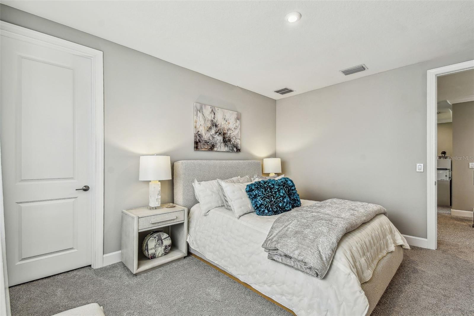 RIVER'S EDGE - Residential