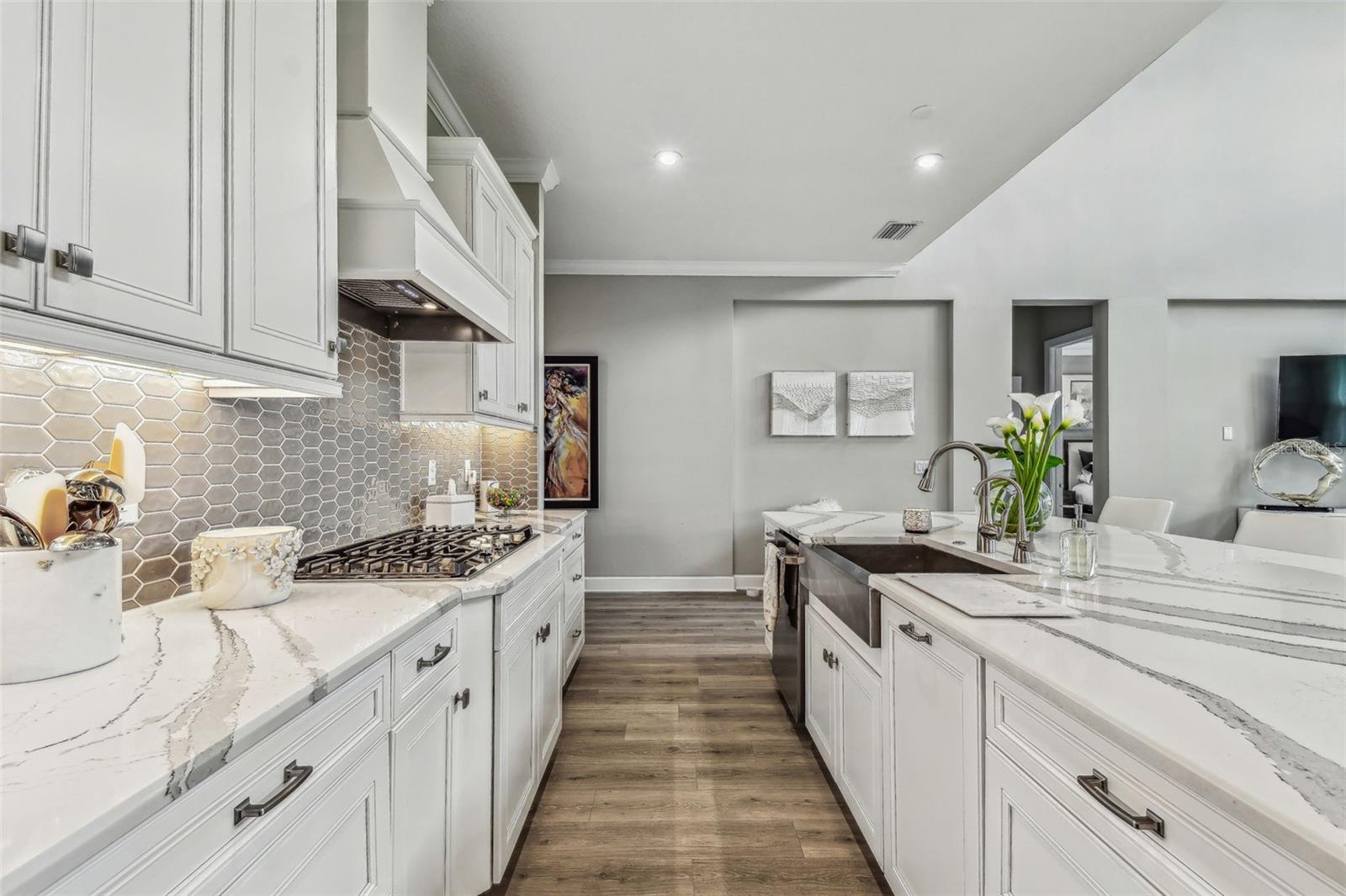 RIVER'S EDGE - Residential