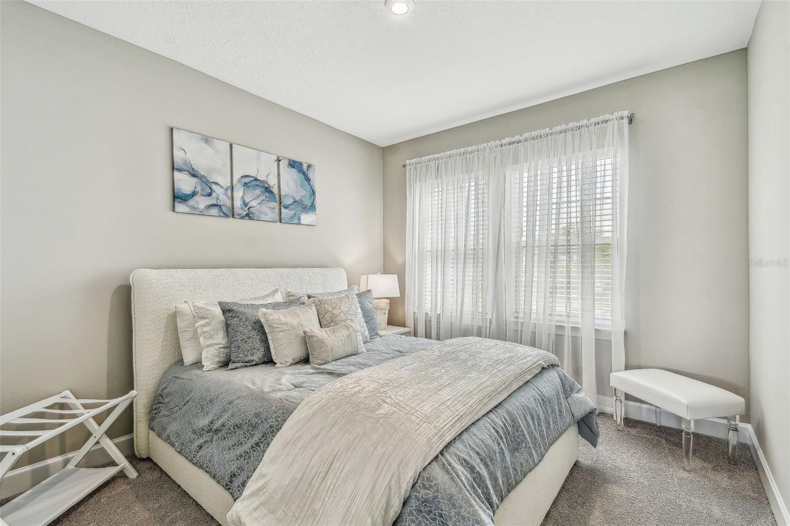 RIVER'S EDGE - Residential