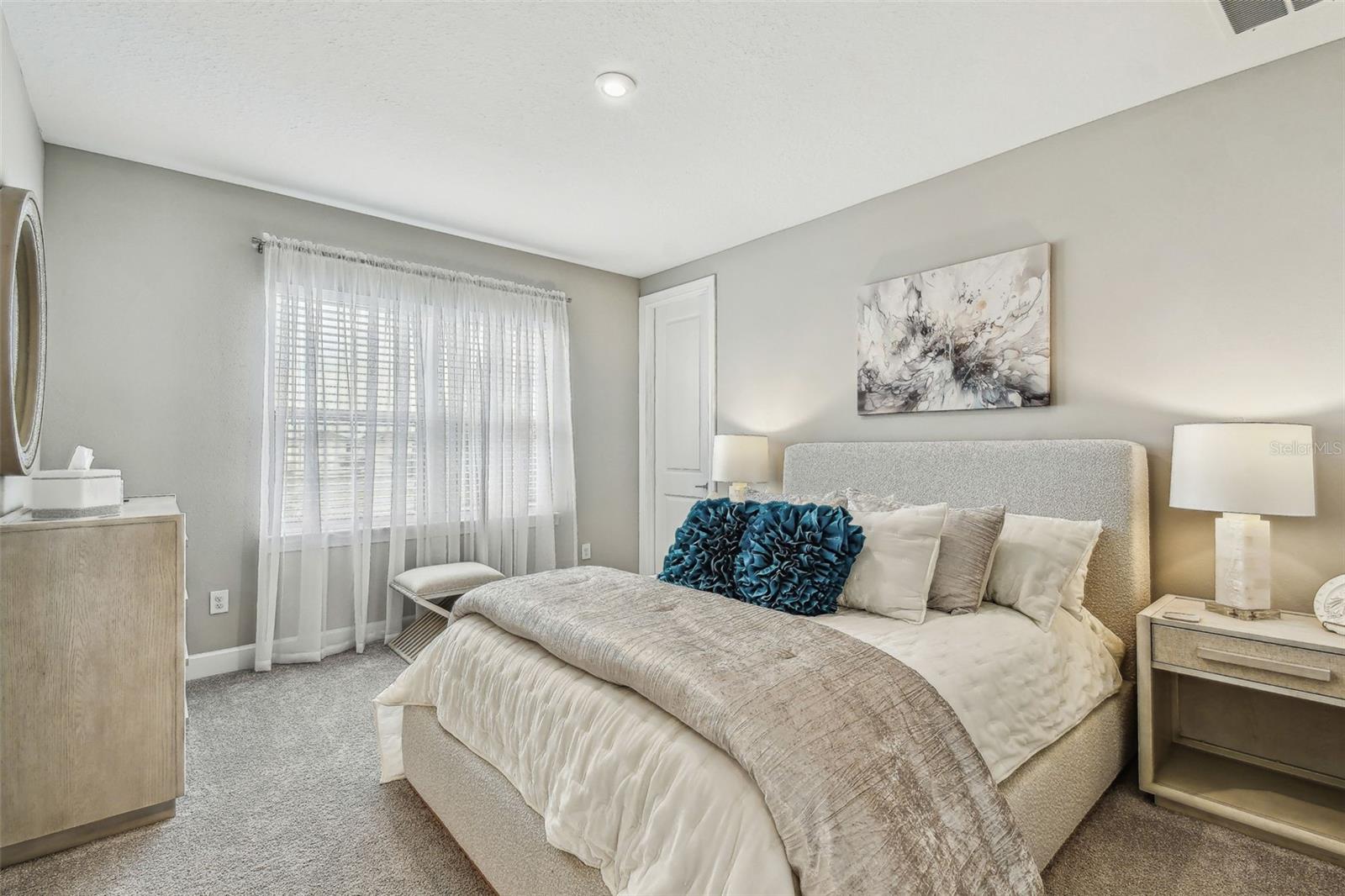 RIVER'S EDGE - Residential