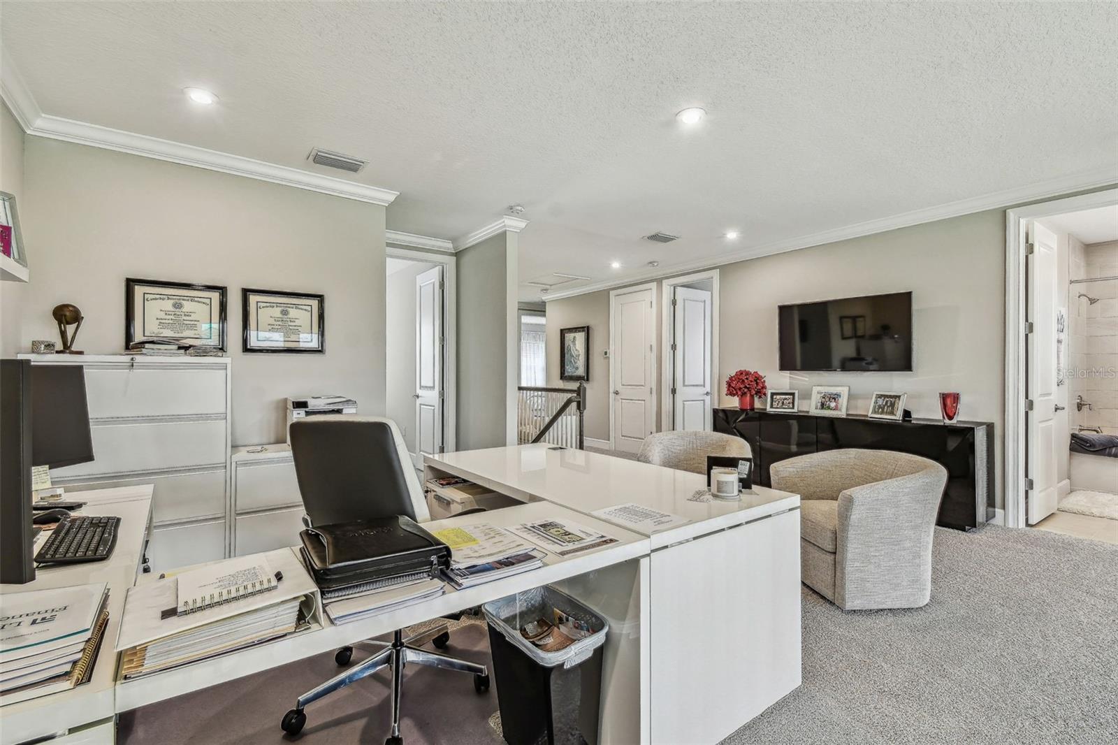 RIVER'S EDGE - Residential