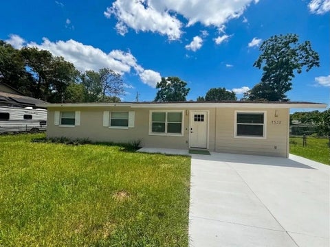 Property photo of 1532 E Votaw Road, Apopka, FL 32703