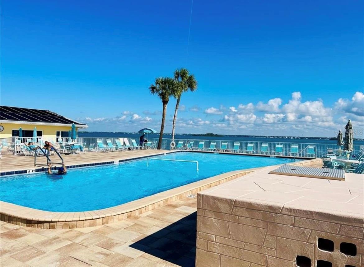 ROYAL STEWART ARMS - Residential